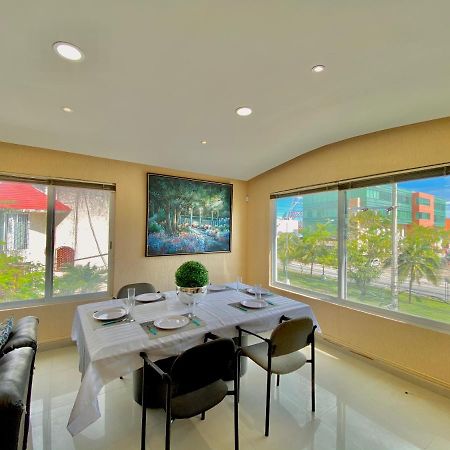 Apartamento cálido y moderno en la entrada de la zona hotelera Cancún Kültér fotó