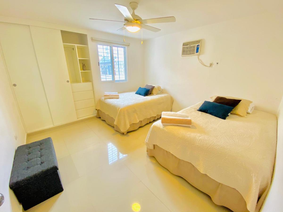 Apartamento cálido y moderno en la entrada de la zona hotelera Cancún Kültér fotó