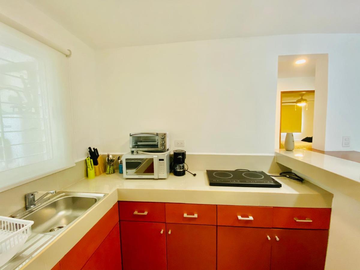 Apartamento cálido y moderno en la entrada de la zona hotelera Cancún Kültér fotó