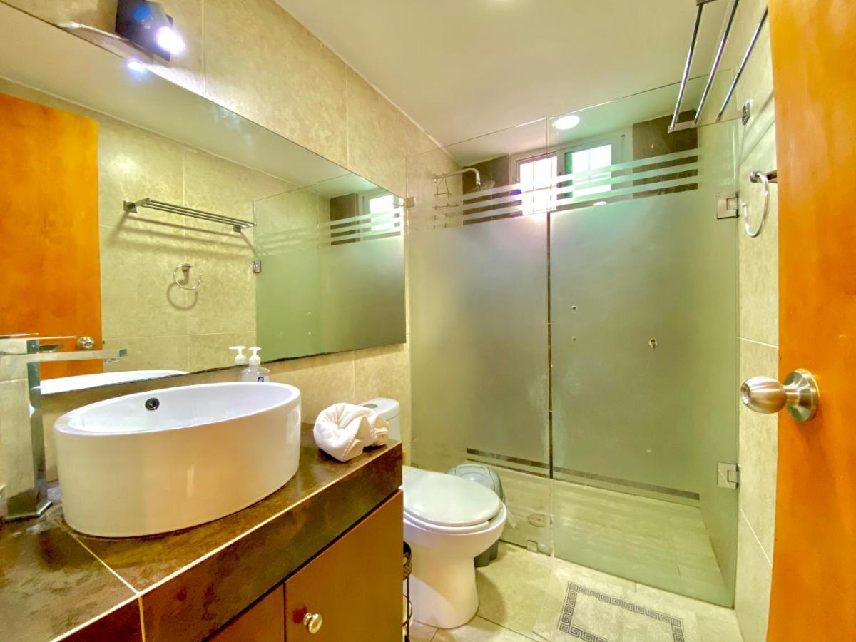 Apartamento cálido y moderno en la entrada de la zona hotelera Cancún Kültér fotó