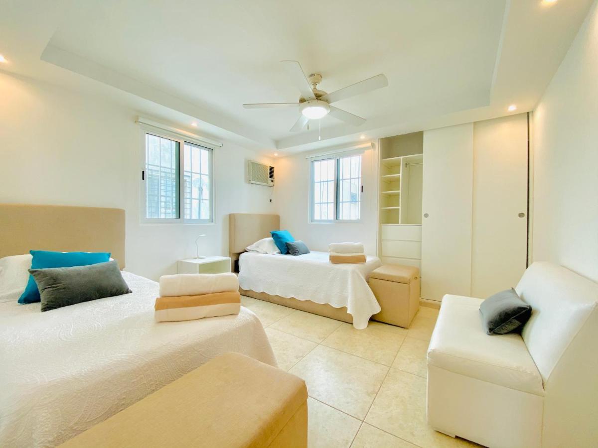 Apartamento cálido y moderno en la entrada de la zona hotelera Cancún Kültér fotó