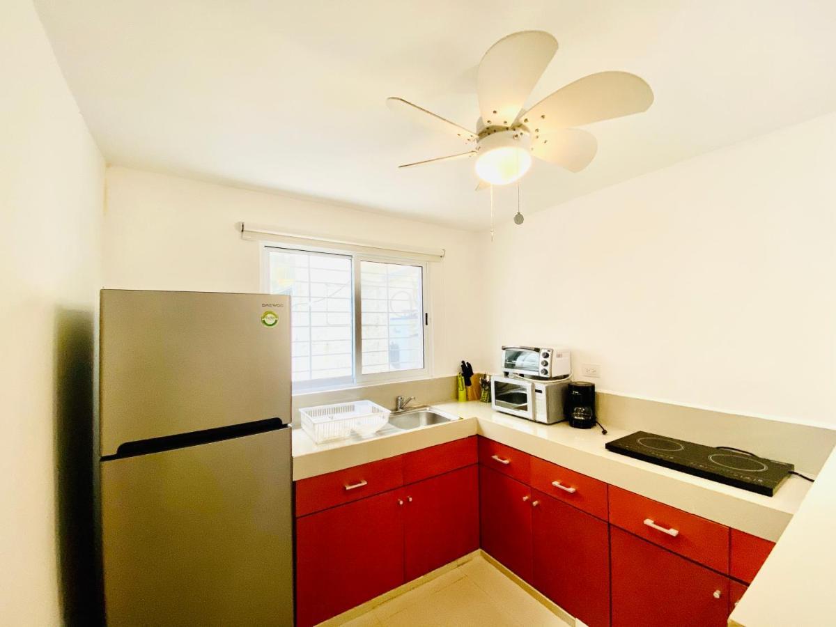 Apartamento cálido y moderno en la entrada de la zona hotelera Cancún Kültér fotó