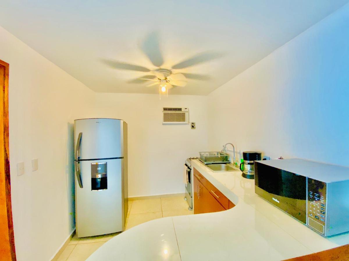 Apartamento cálido y moderno en la entrada de la zona hotelera Cancún Kültér fotó