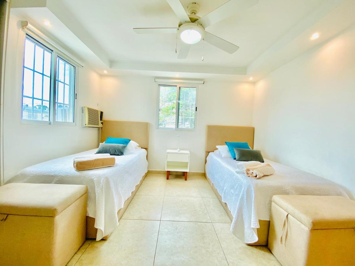Apartamento cálido y moderno en la entrada de la zona hotelera Cancún Kültér fotó