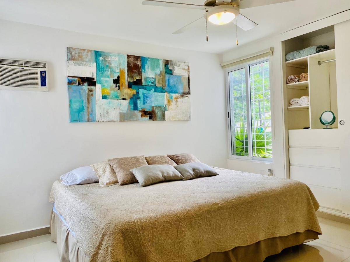 Apartamento cálido y moderno en la entrada de la zona hotelera Cancún Kültér fotó