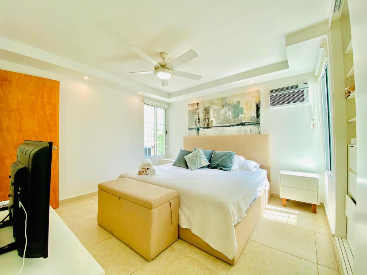 Apartamento cálido y moderno en la entrada de la zona hotelera Cancún Kültér fotó
