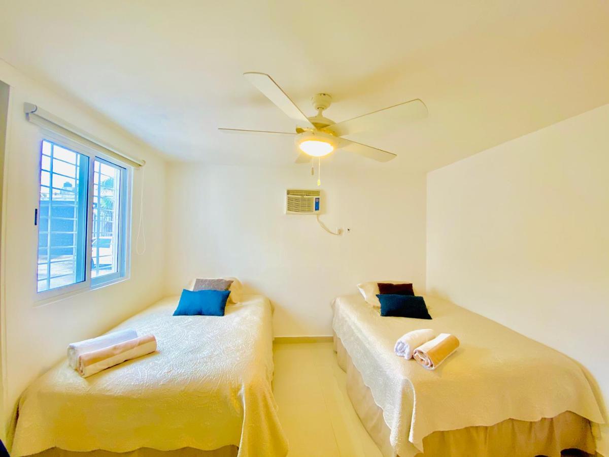 Apartamento cálido y moderno en la entrada de la zona hotelera Cancún Kültér fotó