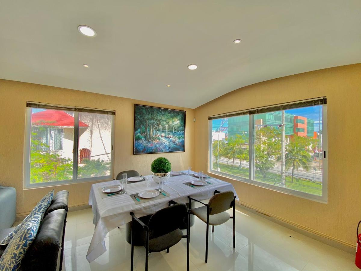 Apartamento cálido y moderno en la entrada de la zona hotelera Cancún Kültér fotó