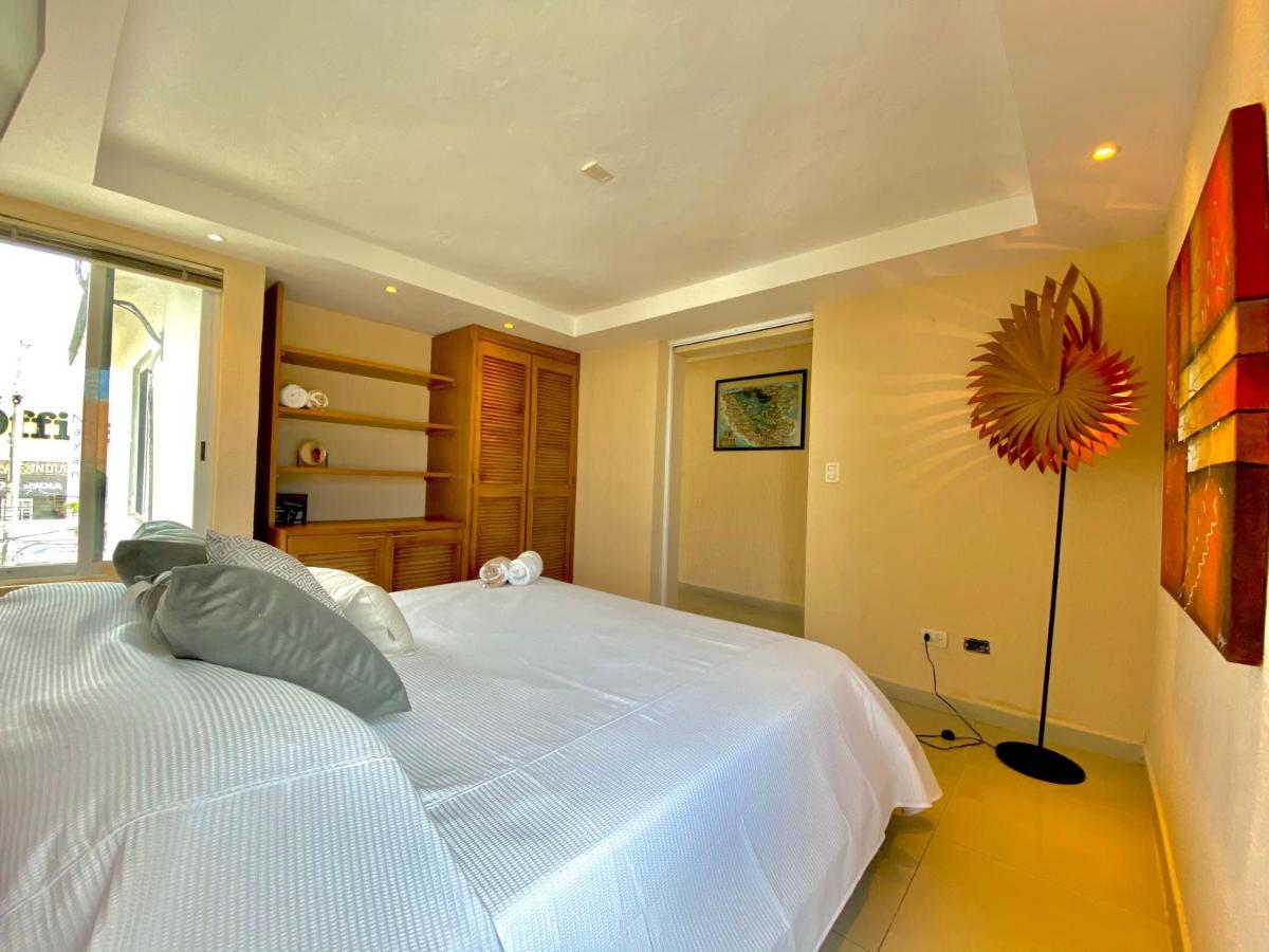 Apartamento cálido y moderno en la entrada de la zona hotelera Cancún Kültér fotó